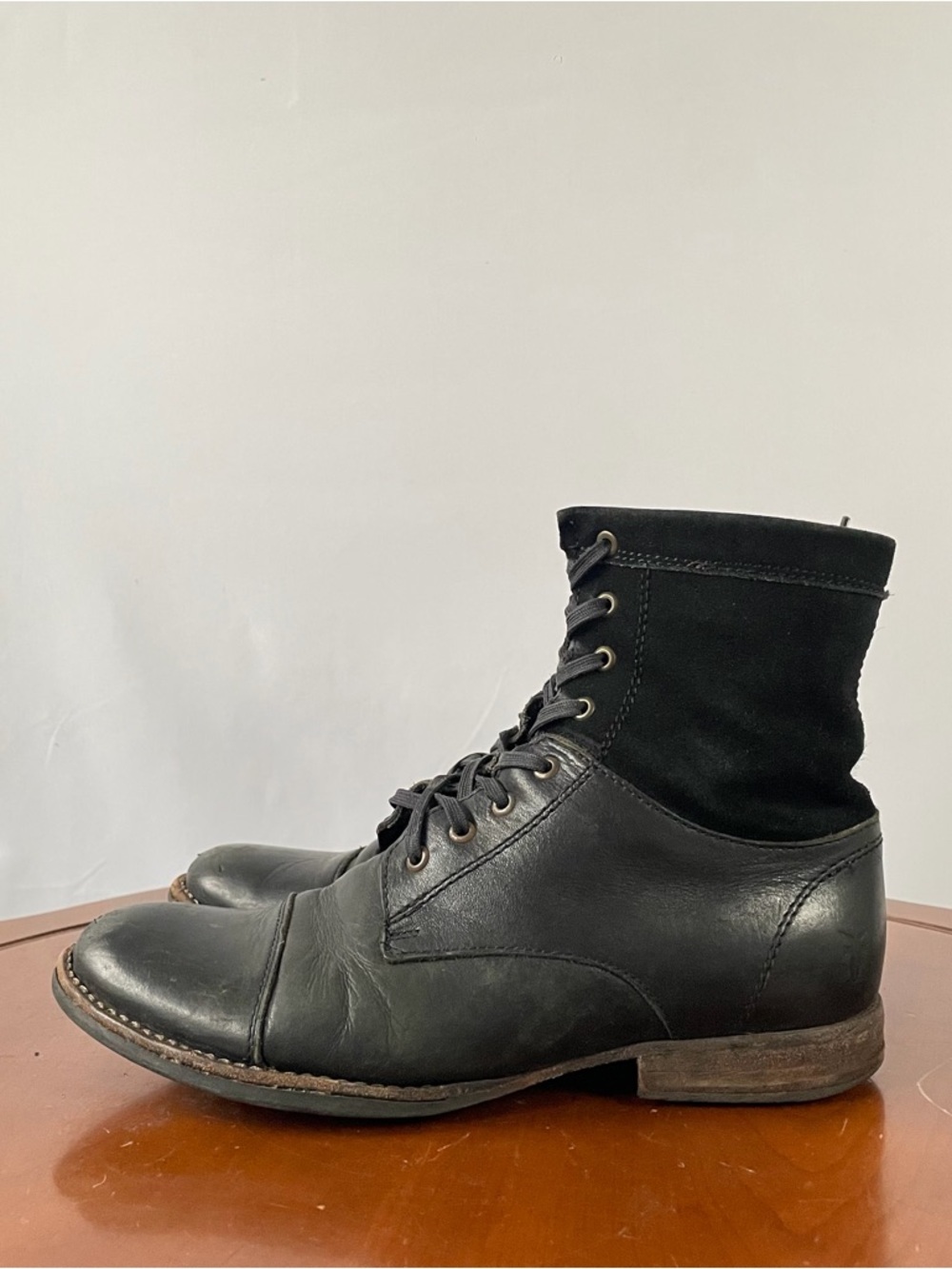 Frye Women’s Black Leather Combat Lace-up Boot | US 6
